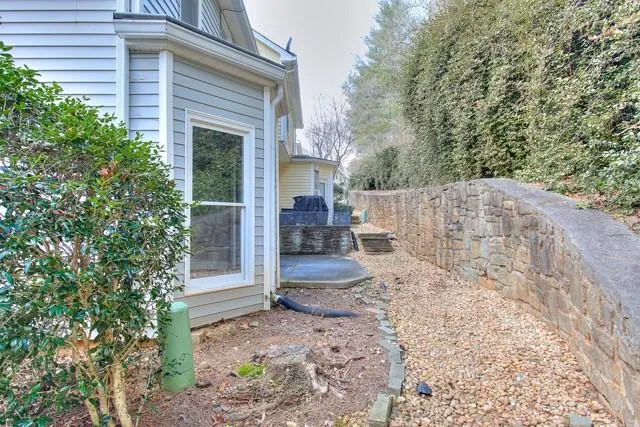 1 Forest Ridge Court, Sandy Springs, Georgia 30350, 3 Bedrooms Bedrooms, ,3 BathroomsBathrooms,Residential,Sold,1 Forest Ridge Court,6839240