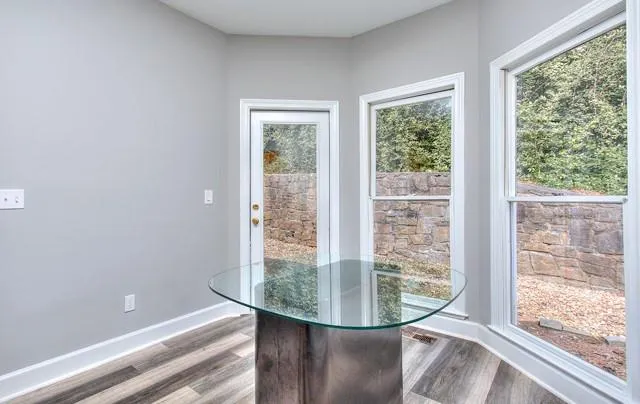 1 Forest Ridge Court, Sandy Springs, Georgia 30350, 3 Bedrooms Bedrooms, ,3 BathroomsBathrooms,Residential,Sold,1 Forest Ridge Court,6839240