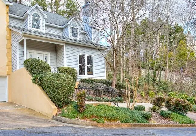 1 Forest Ridge Court, Sandy Springs, Georgia 30350, 3 Bedrooms Bedrooms, ,3 BathroomsBathrooms,Residential,Sold,1 Forest Ridge Court,6839240