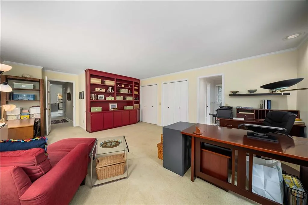 425 Overview Drive, Atlanta, Georgia 30327, 5 Bedrooms Bedrooms, ,4 BathroomsBathrooms,Residential,For Sale,425 Overview Drive,7658388