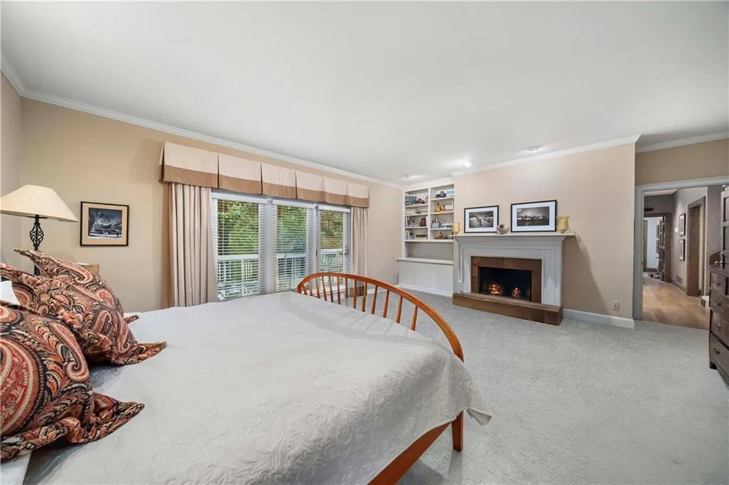 425 Overview Drive, Atlanta, Georgia 30327, 5 Bedrooms Bedrooms, ,4 BathroomsBathrooms,Residential,For Sale,425 Overview Drive,7658388