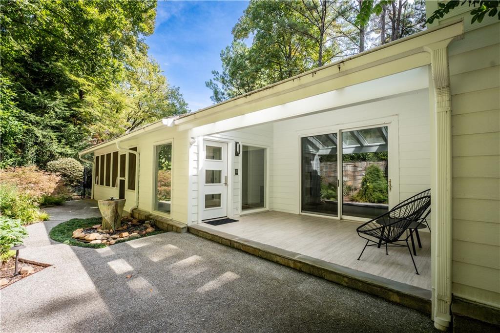 300 Idlewood Court, Atlanta, Georgia 30327, 4 Bedrooms Bedrooms, ,3 BathroomsBathrooms,Residential,Sold,300 Idlewood Court,7320742