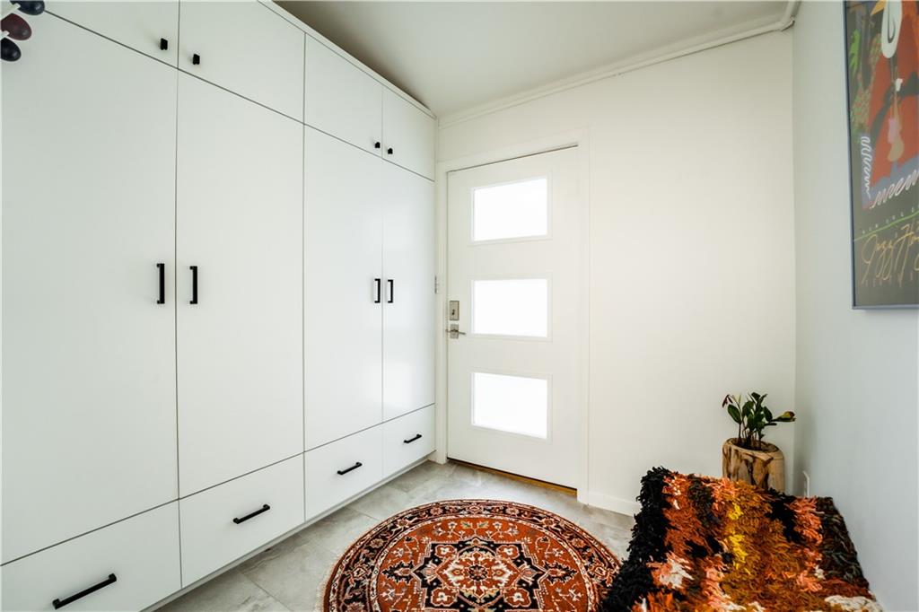 300 Idlewood Court, Atlanta, Georgia 30327, 4 Bedrooms Bedrooms, ,3 BathroomsBathrooms,Residential,Sold,300 Idlewood Court,7320742