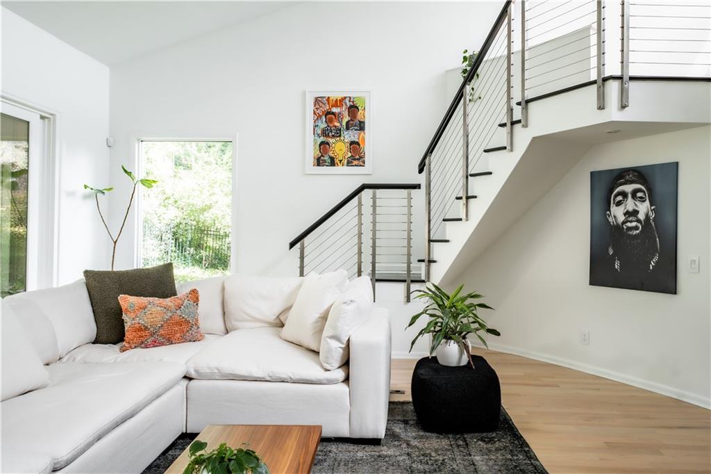 300 Idlewood Court, Atlanta, Georgia 30327, 4 Bedrooms Bedrooms, ,3 BathroomsBathrooms,Residential,Sold,300 Idlewood Court,7320742