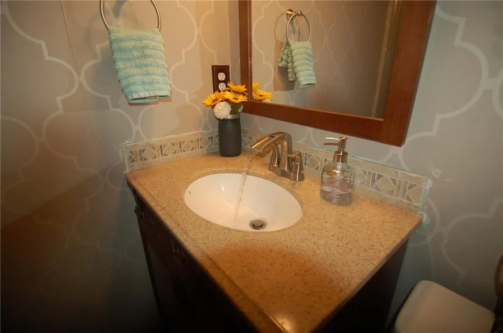 7750 Roswell Road Unit 6d, Sandy Springs, Georgia 30350, 3 Bedrooms Bedrooms, ,2 BathroomsBathrooms,Residential,Sold,7750 Roswell Road Unit 6d,6723105