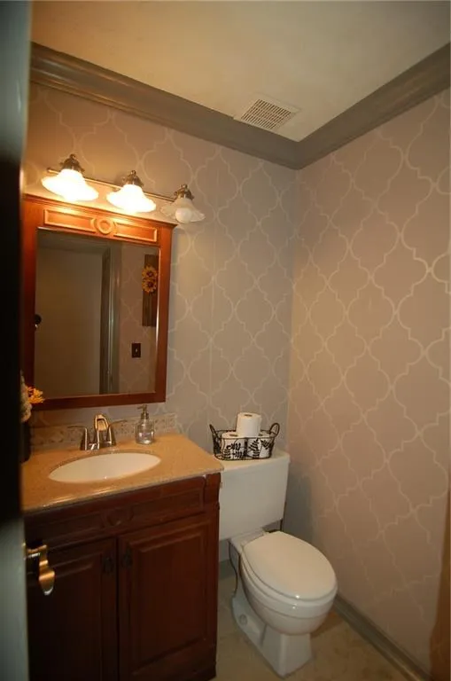 7750 Roswell Road Unit 6d, Sandy Springs, Georgia 30350, 3 Bedrooms Bedrooms, ,2 BathroomsBathrooms,Residential,Sold,7750 Roswell Road Unit 6d,6723105