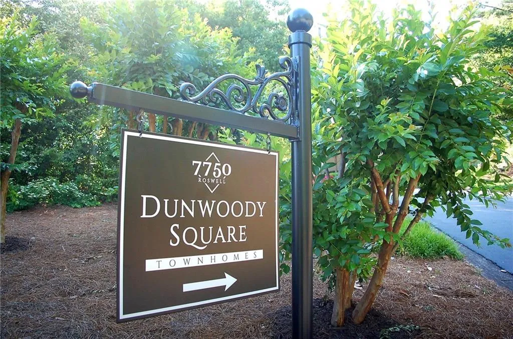 7750 Roswell Road Unit 6d, Sandy Springs, Georgia 30350, 3 Bedrooms Bedrooms, ,2 BathroomsBathrooms,Residential,Sold,7750 Roswell Road Unit 6d,6723105