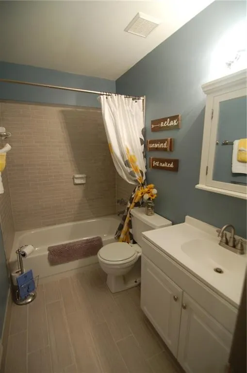 7750 Roswell Road Unit 6d, Sandy Springs, Georgia 30350, 3 Bedrooms Bedrooms, ,2 BathroomsBathrooms,Residential,Sold,7750 Roswell Road Unit 6d,6723105