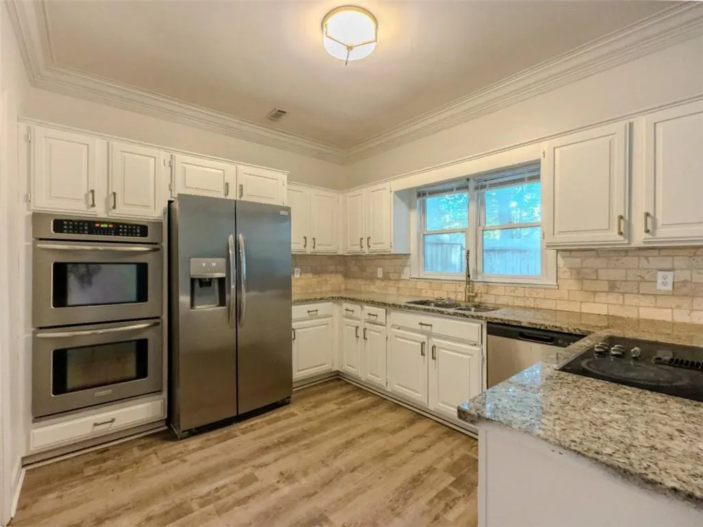 13 Forest Ridge Court, Sandy Springs, Georgia 30350, 2 Bedrooms Bedrooms, ,2 BathroomsBathrooms,Residential,For Sale,13 Forest Ridge Court,7621308