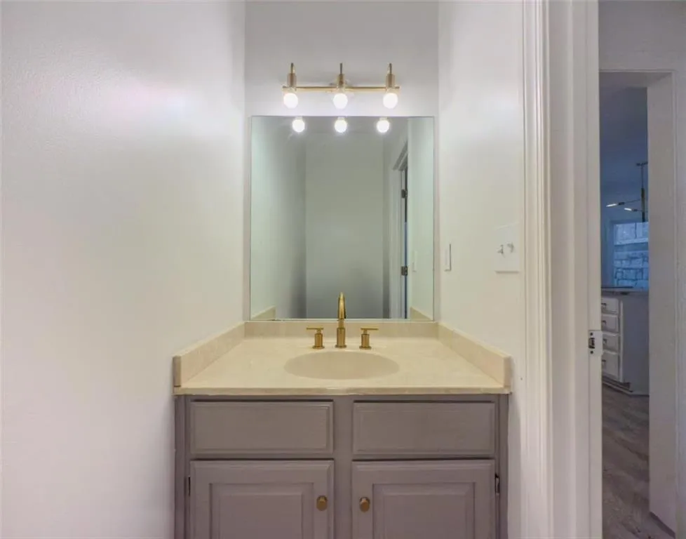 13 Forest Ridge Court, Sandy Springs, Georgia 30350, 2 Bedrooms Bedrooms, ,2 BathroomsBathrooms,Residential,For Sale,13 Forest Ridge Court,7621308