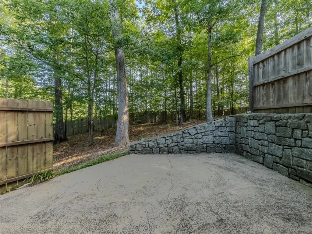 13 Forest Ridge Court, Sandy Springs, Georgia 30350, 2 Bedrooms Bedrooms, ,2 BathroomsBathrooms,Residential,For Sale,13 Forest Ridge Court,7621308
