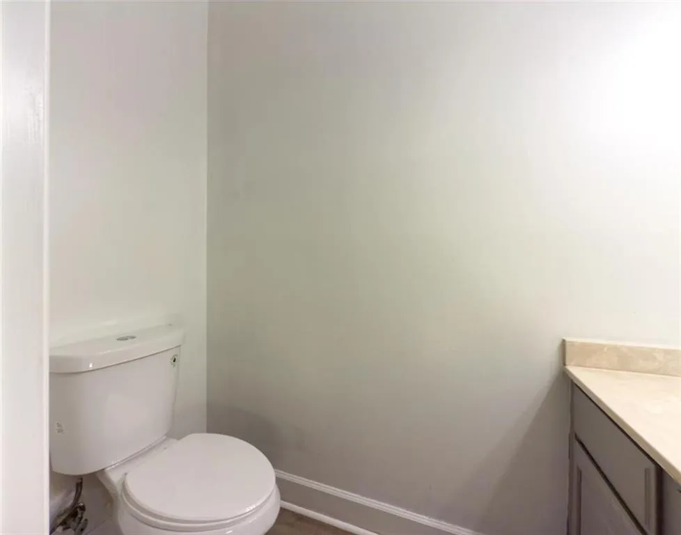 13 Forest Ridge Court, Sandy Springs, Georgia 30350, 2 Bedrooms Bedrooms, ,2 BathroomsBathrooms,Residential,For Sale,13 Forest Ridge Court,7621308