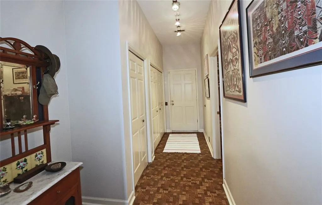 704 Dunwoody Chace, Sandy Springs, Georgia 30328, 4 Bedrooms Bedrooms, ,2 BathroomsBathrooms,Residential,Sold,704 Dunwoody Chace,6079962