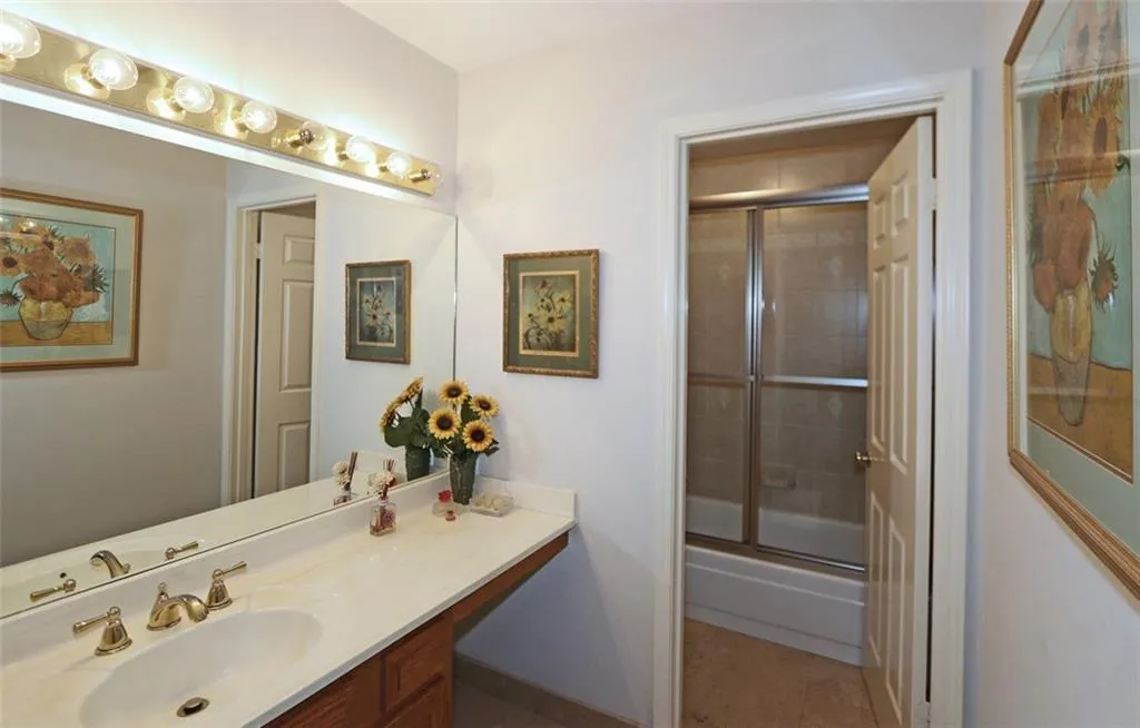 704 Dunwoody Chace, Sandy Springs, Georgia 30328, 4 Bedrooms Bedrooms, ,2 BathroomsBathrooms,Residential,Sold,704 Dunwoody Chace,6079962