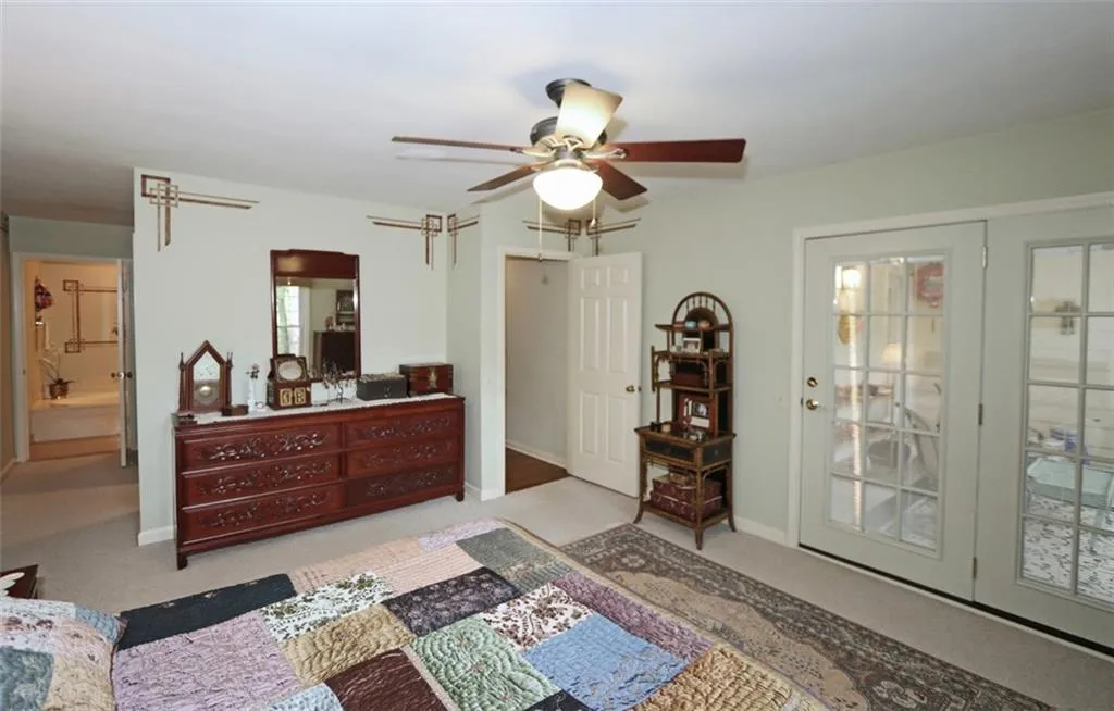 704 Dunwoody Chace, Sandy Springs, Georgia 30328, 4 Bedrooms Bedrooms, ,2 BathroomsBathrooms,Residential,Sold,704 Dunwoody Chace,6079962