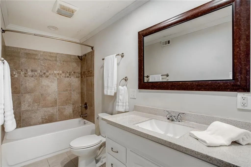 6001 Wingate Way, Sandy Springs, Georgia 30350, 1 Bedroom Bedrooms, ,1 BathroomBathrooms,Residential,Sold,6001 Wingate Way,7021722