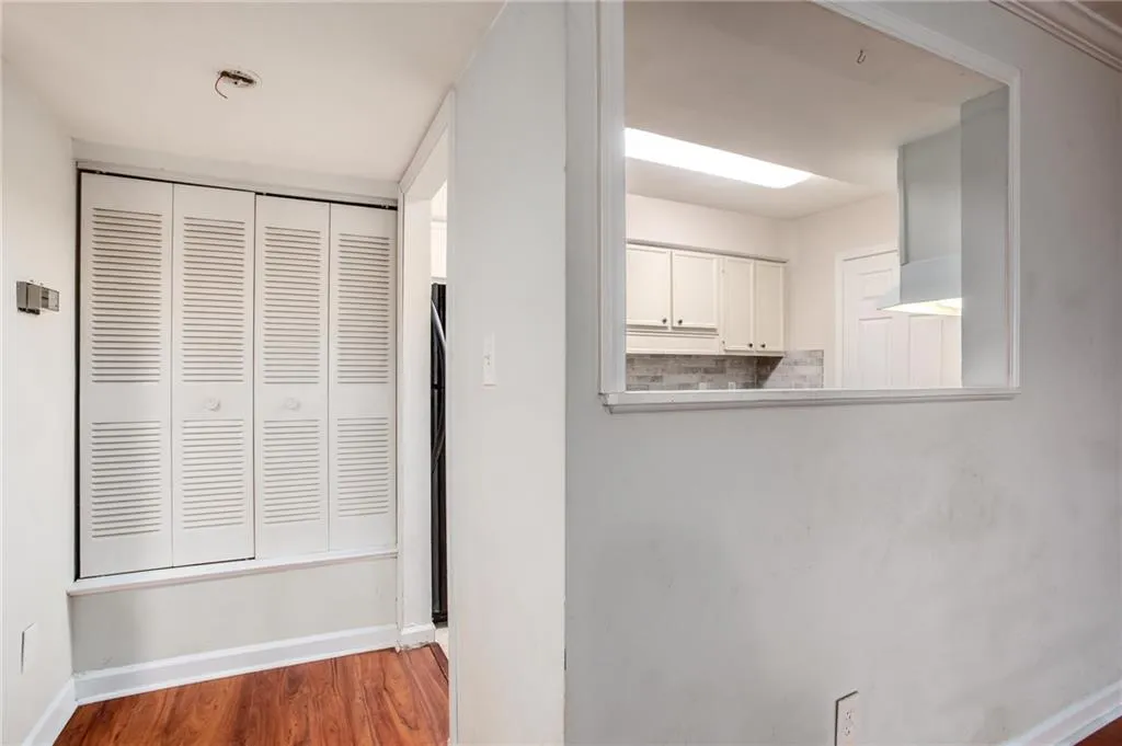 6001 Wingate Way, Sandy Springs, Georgia 30350, 1 Bedroom Bedrooms, ,1 BathroomBathrooms,Residential,Sold,6001 Wingate Way,7021722