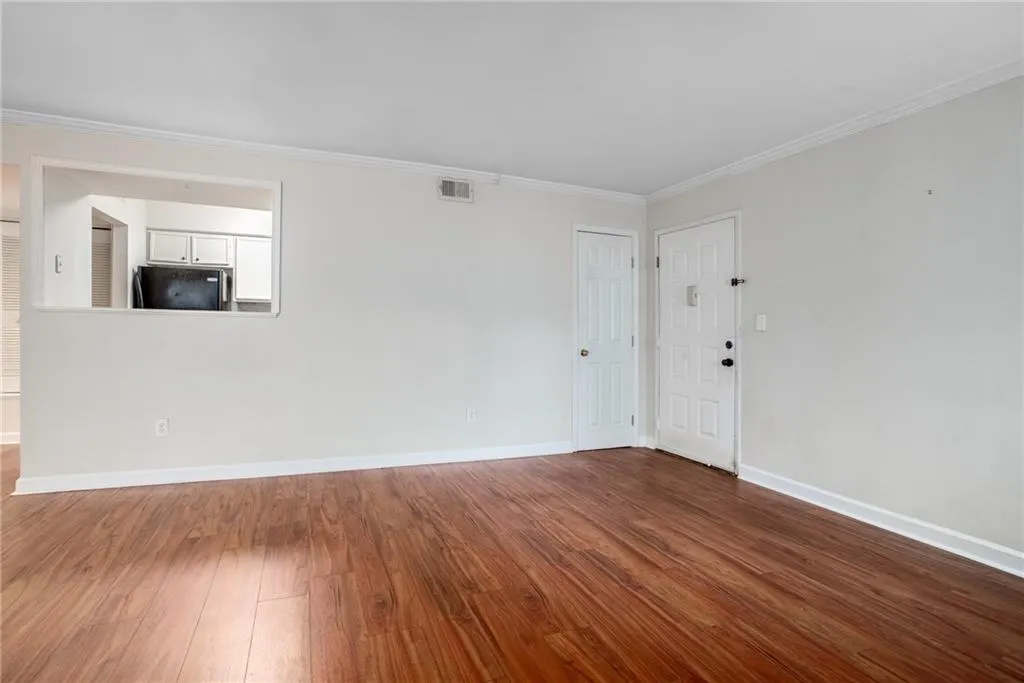 6001 Wingate Way, Sandy Springs, Georgia 30350, 1 Bedroom Bedrooms, ,1 BathroomBathrooms,Residential,Sold,6001 Wingate Way,7021722