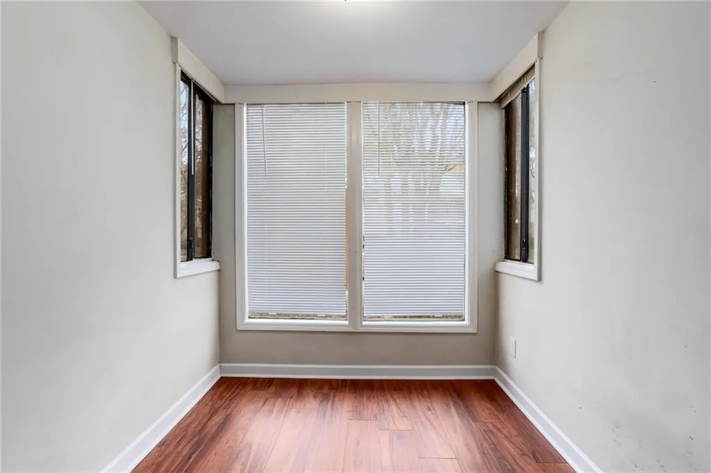 6001 Wingate Way, Sandy Springs, Georgia 30350, 1 Bedroom Bedrooms, ,1 BathroomBathrooms,Residential,Sold,6001 Wingate Way,7021722