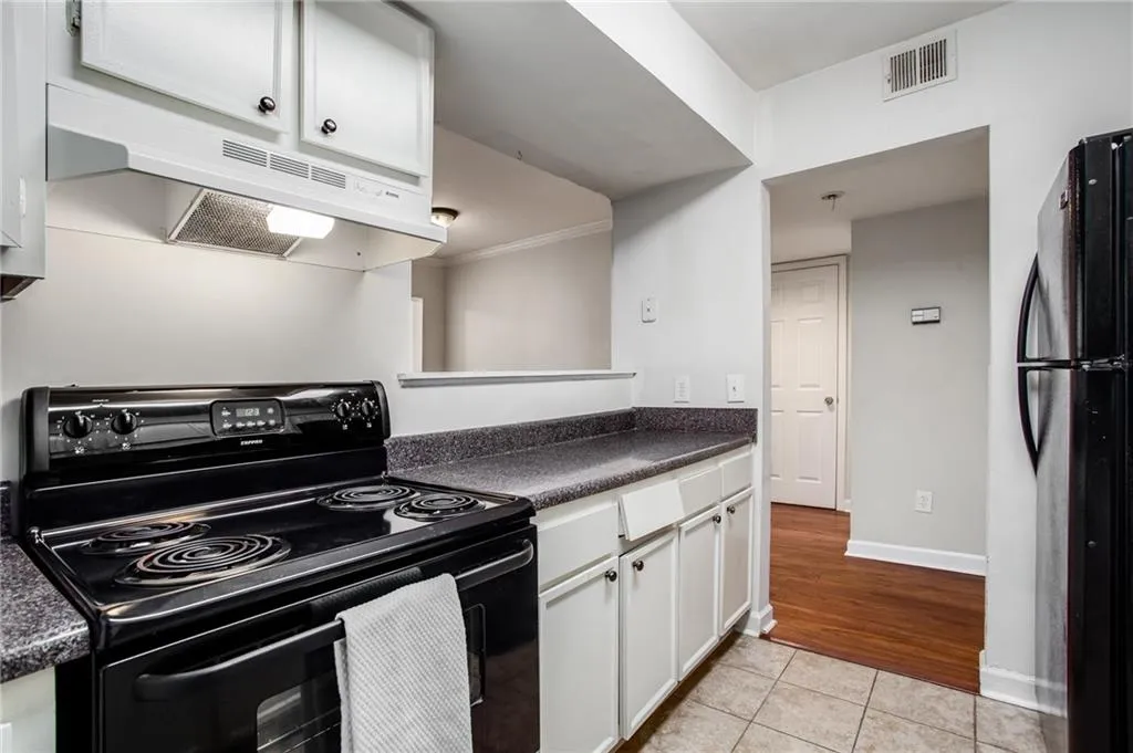 6001 Wingate Way, Sandy Springs, Georgia 30350, 1 Bedroom Bedrooms, ,1 BathroomBathrooms,Residential,Sold,6001 Wingate Way,7021722