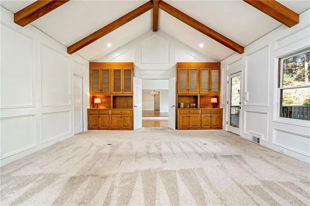 9600 Huntcliff Trace, Sandy Springs, Georgia 30350, 4 Bedrooms Bedrooms, ,3 BathroomsBathrooms,Residential,Sold,9600 Huntcliff Trace,6959310