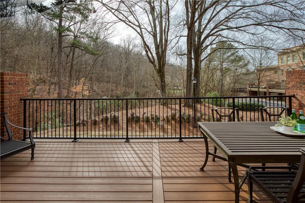 Featuring the durable and low-maintenance Trex decking, renowned for its longevity and quality, and coming with an impressive warranty of up to 25 years, ensuring a lasting, worry-free outdoor living space for entertainment and relaxation.