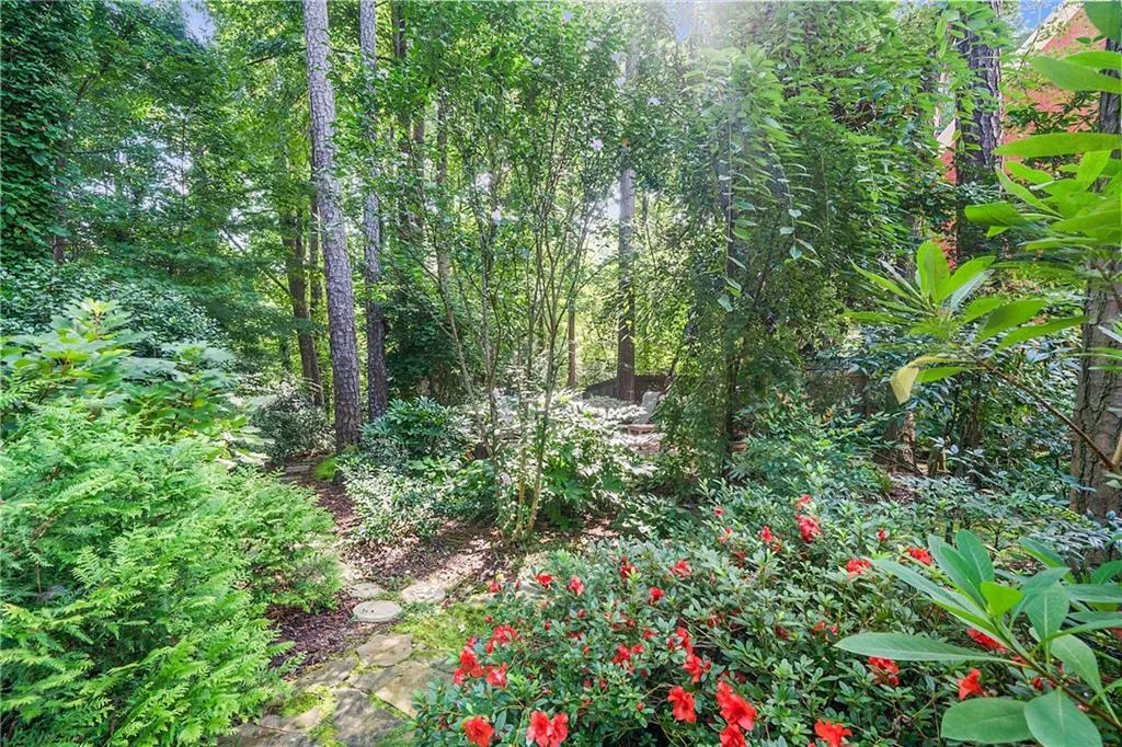 945 Roberts Landing Cove, Sandy Springs, Georgia 30350, 4 Bedrooms Bedrooms, ,3 BathroomsBathrooms,Residential,Sold,945 Roberts Landing Cove,6853612
