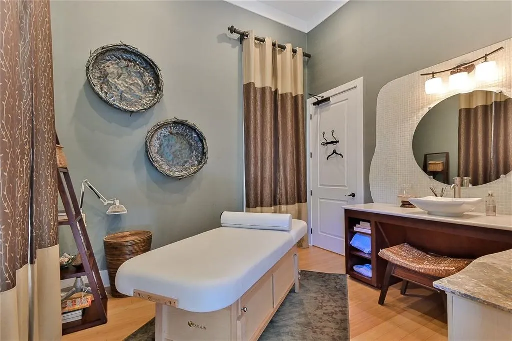 200 River Vista Drive Unit 227, Atlanta, Georgia 30339, 1 Bedroom Bedrooms, ,1 BathroomBathrooms,Residential,Sold,200 River Vista Drive Unit 227,6698144