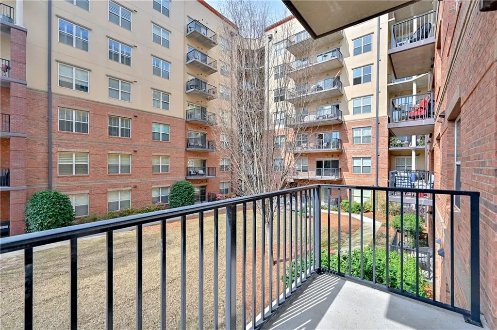 200 River Vista Drive Unit 227, Atlanta, Georgia 30339, 1 Bedroom Bedrooms, ,1 BathroomBathrooms,Residential,Sold,200 River Vista Drive Unit 227,6698144