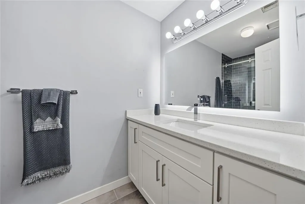 31 Greenland Trace, Atlanta, Georgia 30342, 4 Bedrooms Bedrooms, ,4 BathroomsBathrooms,Residential,For Sale,31 Greenland Trace,7719829