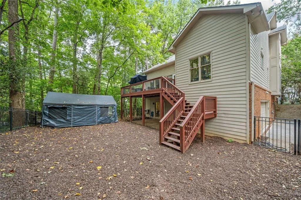 31 Greenland Trace, Atlanta, Georgia 30342, 4 Bedrooms Bedrooms, ,4 BathroomsBathrooms,Residential,For Sale,31 Greenland Trace,7719829