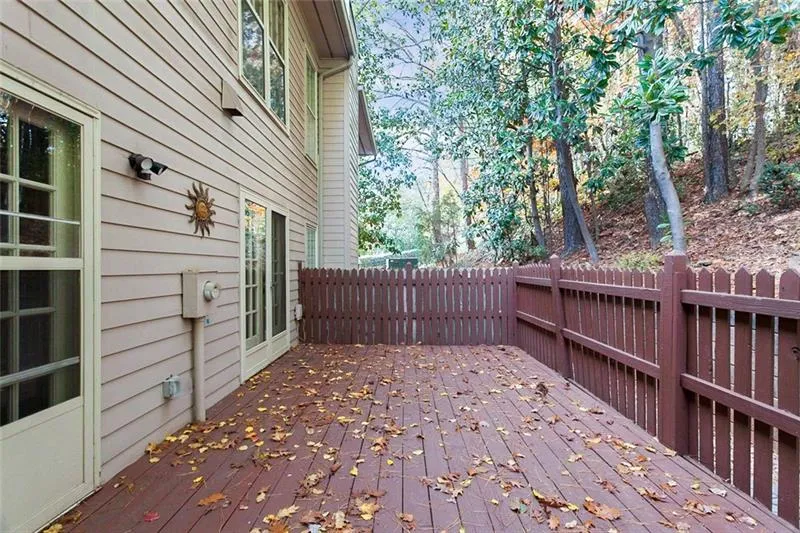 907 Brandywine Circle, Sandy Springs, Georgia 30350, 3 Bedrooms Bedrooms, ,2 BathroomsBathrooms,Residential,Sold,907 Brandywine Circle,6650764