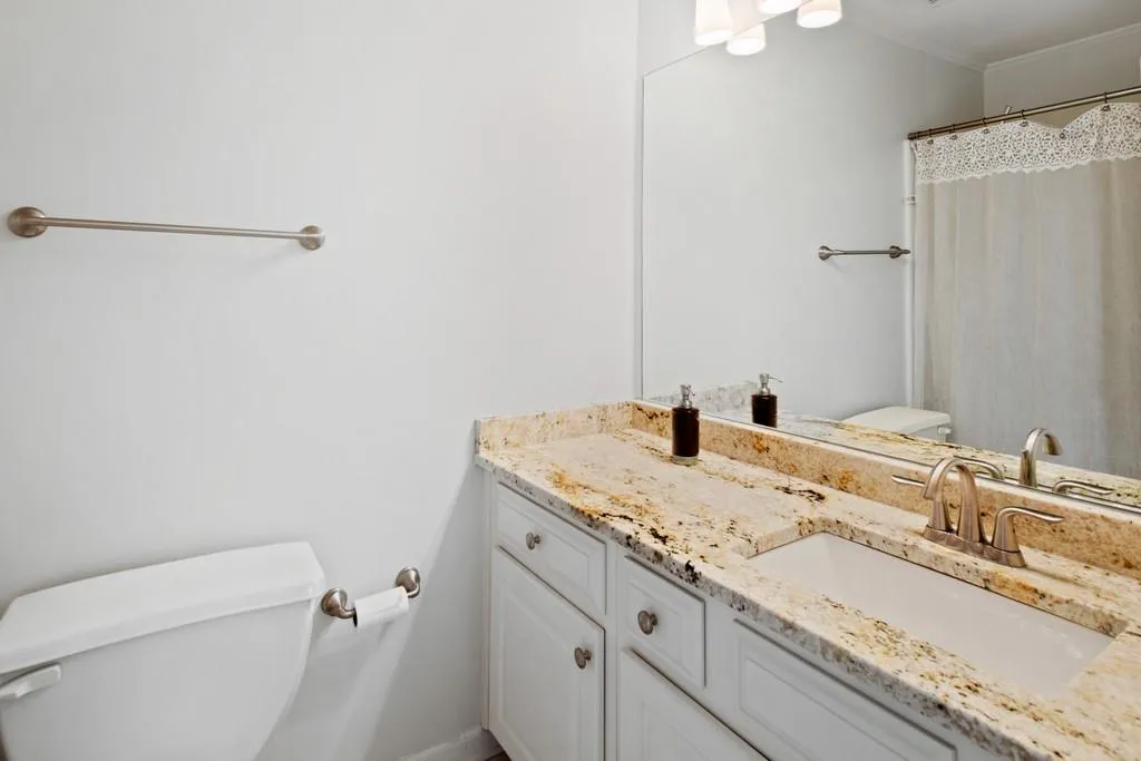 1120 Whitehall Pointe, Sandy Springs, Georgia 30338, 5 Bedrooms Bedrooms, ,4 BathroomsBathrooms,Residential,Sold,1120 Whitehall Pointe,6785133