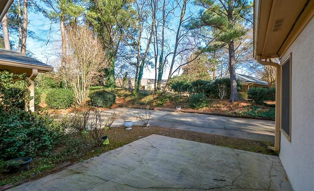 9110 Carroll Manor Drive, Sandy Springs, Georgia 30350, 2 Bedrooms Bedrooms, ,2 BathroomsBathrooms,Residential,Sold,9110 Carroll Manor Drive,6120098