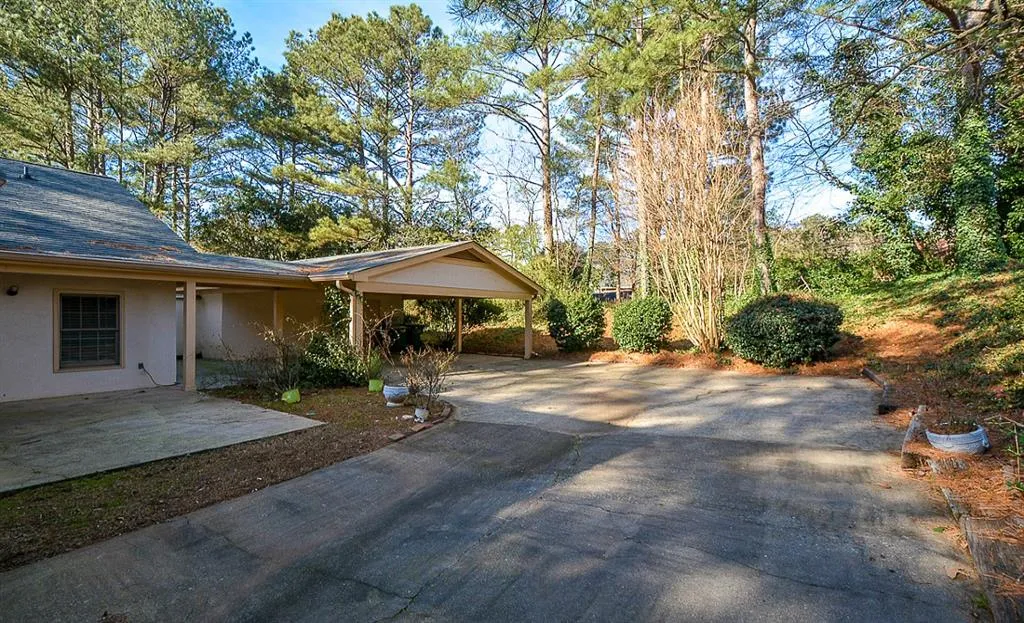 9110 Carroll Manor Drive, Sandy Springs, Georgia 30350, 2 Bedrooms Bedrooms, ,2 BathroomsBathrooms,Residential,Sold,9110 Carroll Manor Drive,6120098