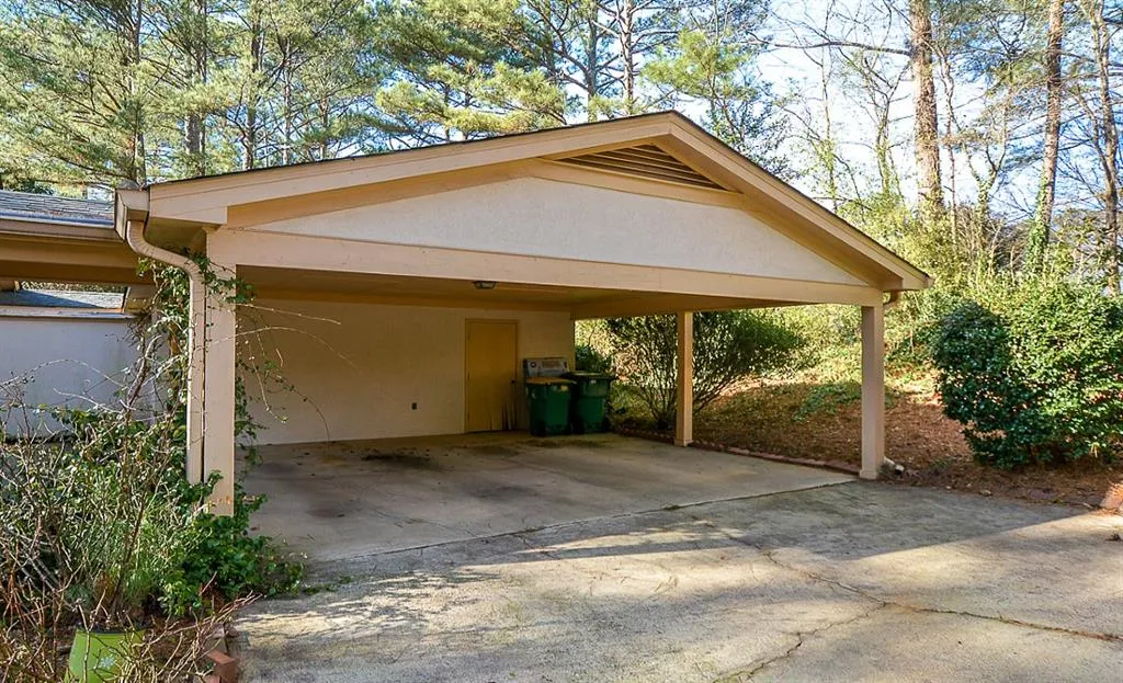 9110 Carroll Manor Drive, Sandy Springs, Georgia 30350, 2 Bedrooms Bedrooms, ,2 BathroomsBathrooms,Residential,Sold,9110 Carroll Manor Drive,6120098