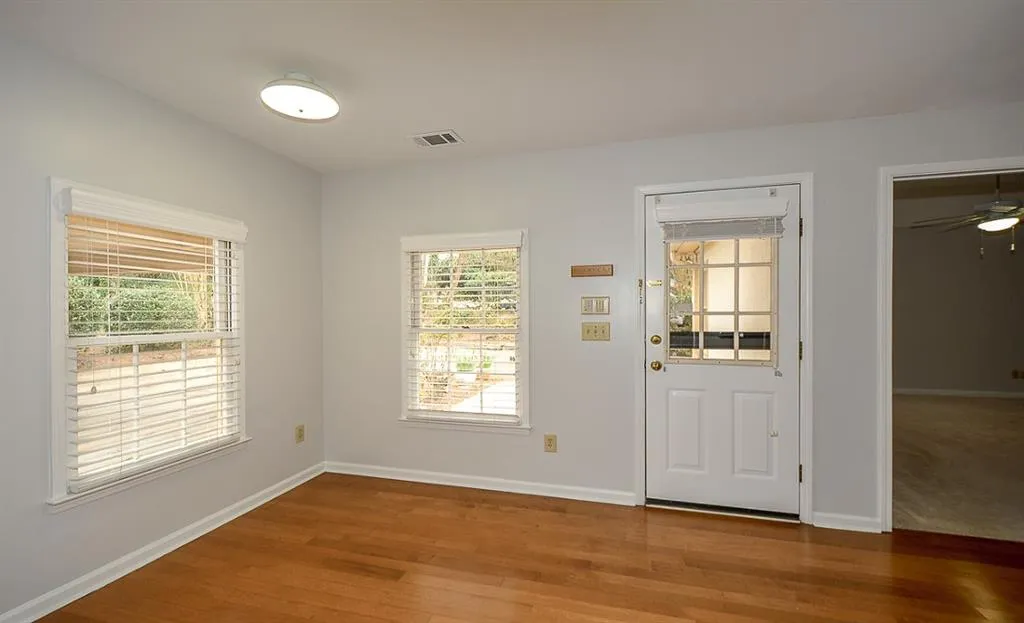 9110 Carroll Manor Drive, Sandy Springs, Georgia 30350, 2 Bedrooms Bedrooms, ,2 BathroomsBathrooms,Residential,Sold,9110 Carroll Manor Drive,6120098