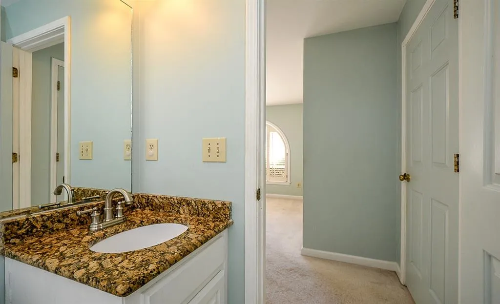 9110 Carroll Manor Drive, Sandy Springs, Georgia 30350, 2 Bedrooms Bedrooms, ,2 BathroomsBathrooms,Residential,Sold,9110 Carroll Manor Drive,6120098