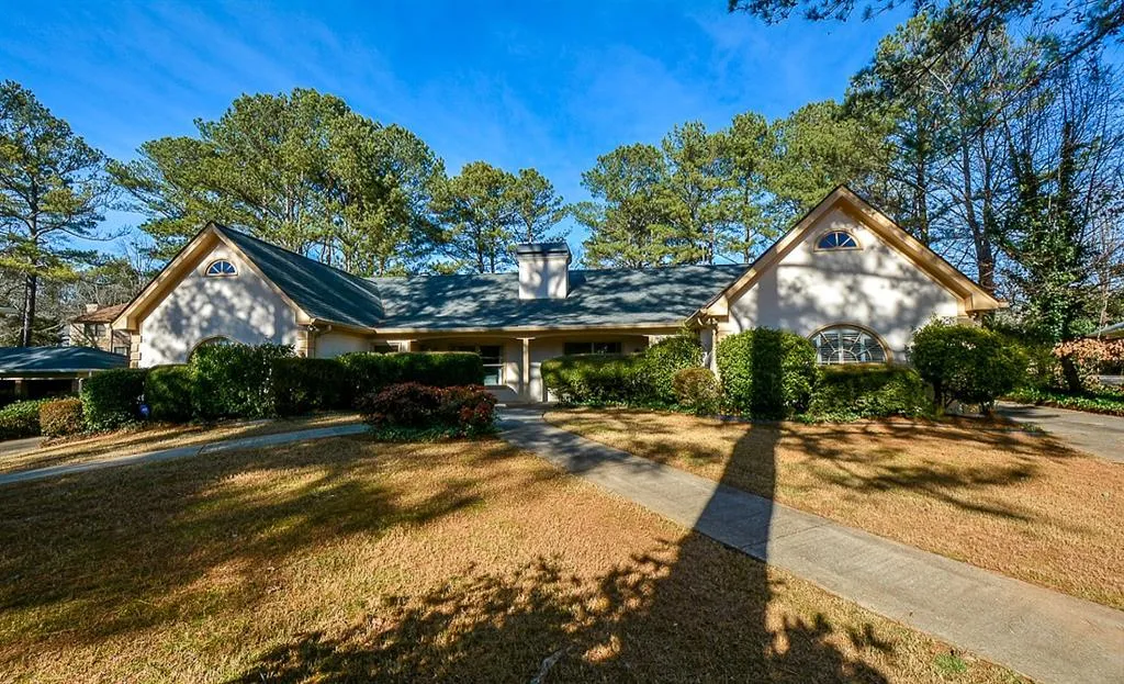 9110 Carroll Manor Drive, Sandy Springs, Georgia 30350, 2 Bedrooms Bedrooms, ,2 BathroomsBathrooms,Residential,Sold,9110 Carroll Manor Drive,6120098