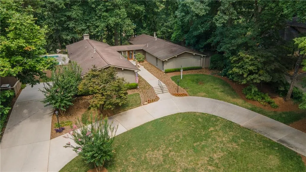 3623 Sunderland Court Ne, Brookhaven, Georgia 30319, 4 Bedrooms Bedrooms, ,2 BathroomsBathrooms,Residential,For Sale,3623 Sunderland Court Ne,7613166