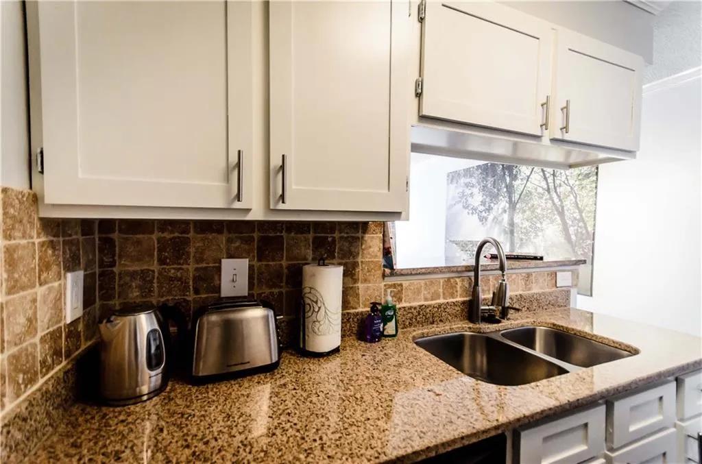 795 Hammond Drive Unit 611, Atlanta, Georgia 30328, 1 Bedroom Bedrooms, ,1 BathroomBathrooms,Residential,Sold,795 Hammond Drive Unit 611,5826555