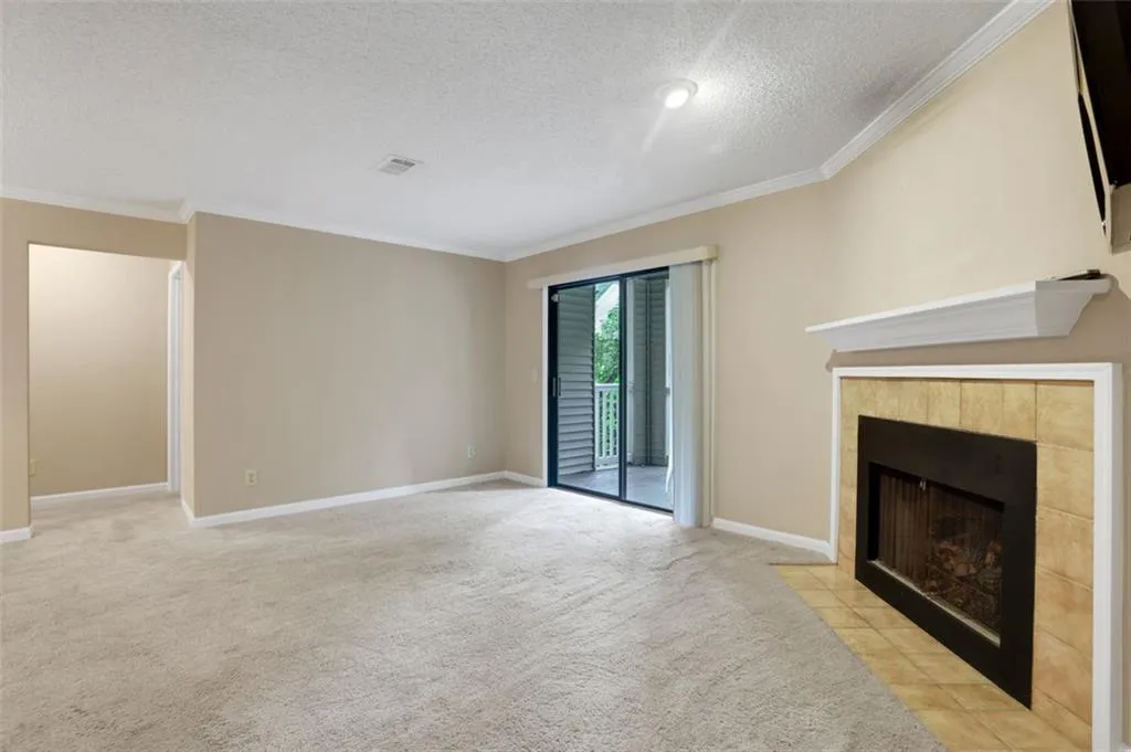 518 Barrington Hills Drive, Atlanta, Georgia 30350, 1 Bedroom Bedrooms, ,1 BathroomBathrooms,Residential,For Sale,518 Barrington Hills Drive,7626034