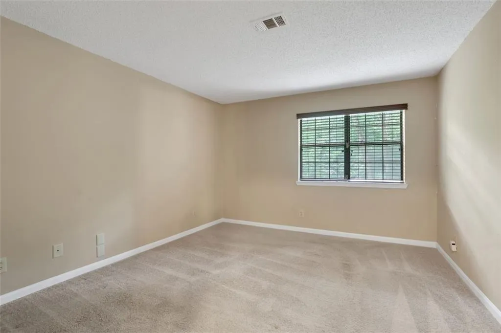 518 Barrington Hills Drive, Atlanta, Georgia 30350, 1 Bedroom Bedrooms, ,1 BathroomBathrooms,Residential,For Sale,518 Barrington Hills Drive,7626034