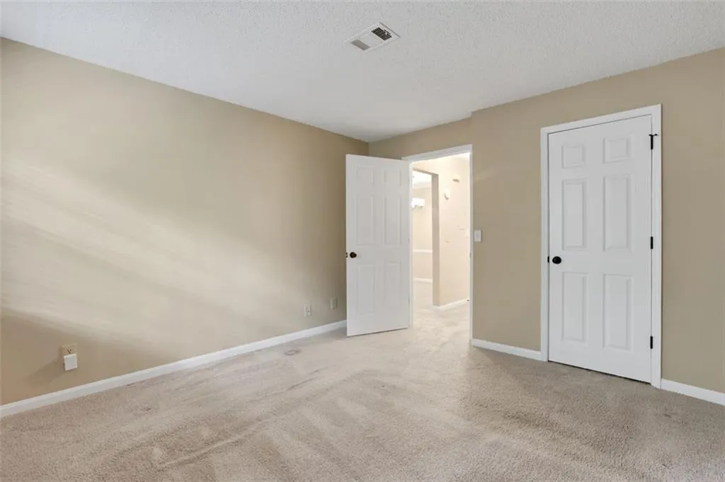 518 Barrington Hills Drive, Atlanta, Georgia 30350, 1 Bedroom Bedrooms, ,1 BathroomBathrooms,Residential,For Sale,518 Barrington Hills Drive,7626034