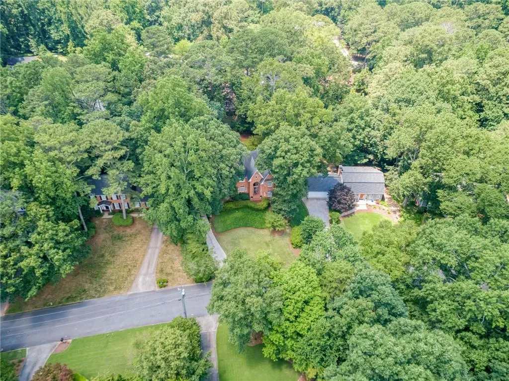 1135 Winding Creek Trail, Atlanta, Georgia 30328, 4 Bedrooms Bedrooms, ,4 BathroomsBathrooms,Residential,Sold,1135 Winding Creek Trail,7243807 1135 Winding Creek Trail, Atlanta, Georgia 30328, 4 Bedrooms Bedrooms, ,4 BathroomsBathrooms,Residential,Sold,1135 Winding Creek Trail,7243807