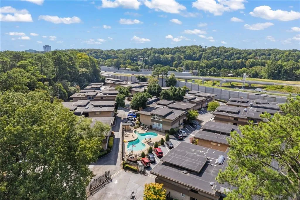 346 Carpenter Drive Unit 30, Atlanta, Georgia 30328, 2 Bedrooms Bedrooms, ,2 BathroomsBathrooms,Residential,Sold,346 Carpenter Drive Unit 30,7450637