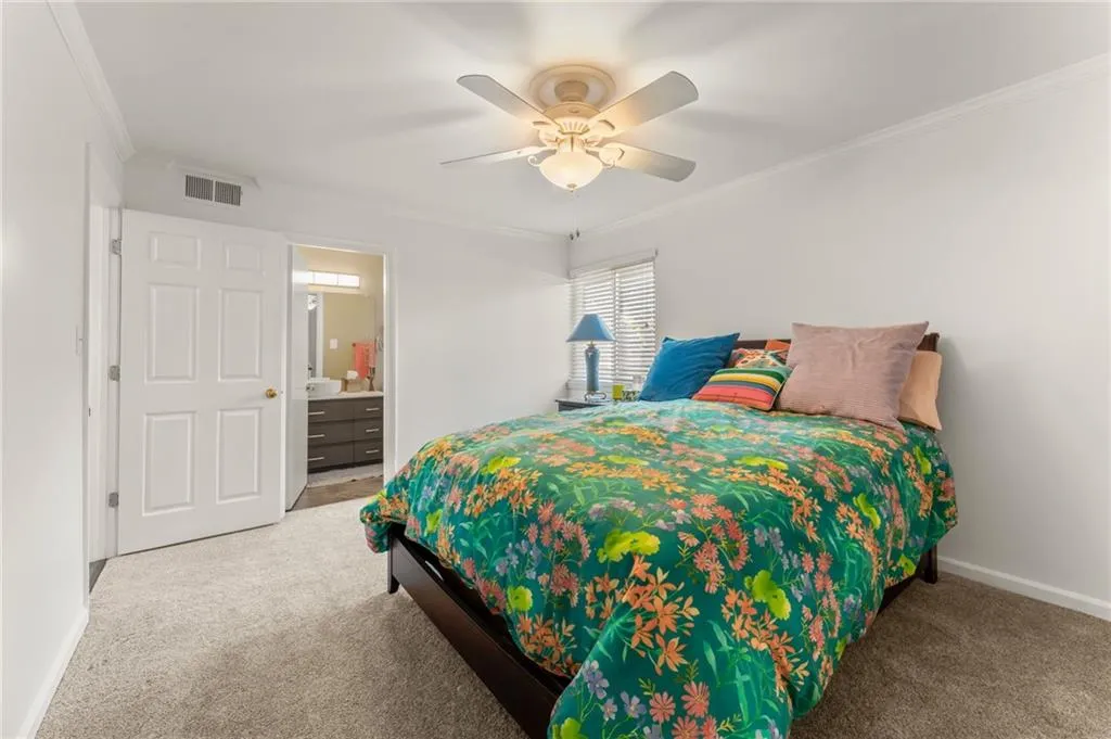 346 Carpenter Drive Unit 30, Atlanta, Georgia 30328, 2 Bedrooms Bedrooms, ,2 BathroomsBathrooms,Residential,Sold,346 Carpenter Drive Unit 30,7450637