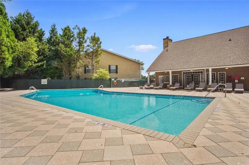 3120 Seven Pines Court Northwest Unit 203, Atlanta, Georgia 30339, 2 Bedrooms Bedrooms, ,1 BathroomBathrooms,Residential,For Sale,3120 Seven Pines Court Northwest Unit 203,7621290
