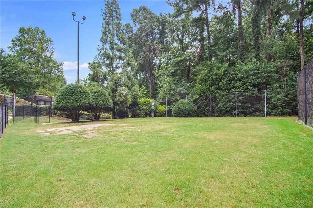 3120 Seven Pines Court Northwest Unit 203, Atlanta, Georgia 30339, 2 Bedrooms Bedrooms, ,1 BathroomBathrooms,Residential,For Sale,3120 Seven Pines Court Northwest Unit 203,7621290