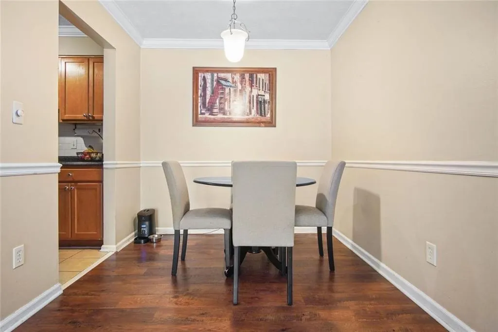 3120 Seven Pines Court Northwest Unit 203, Atlanta, Georgia 30339, 2 Bedrooms Bedrooms, ,1 BathroomBathrooms,Residential,For Sale,3120 Seven Pines Court Northwest Unit 203,7621290
